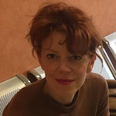 Animatrice Sociale. regista della compagnia teatrale Soggetti Smarriti
Casa di riposo, Roma.