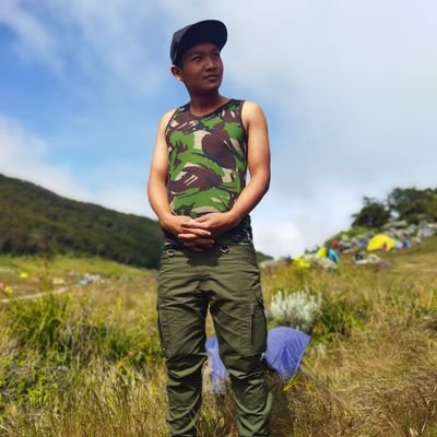 slamrifai1's profile picture. 