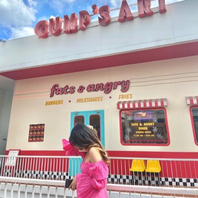 Leeyakorn23's profile picture. 