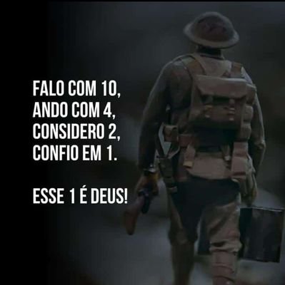 Parei de acreditar em palavras quando passei a observar atitudes. O comportamento nunca mente.