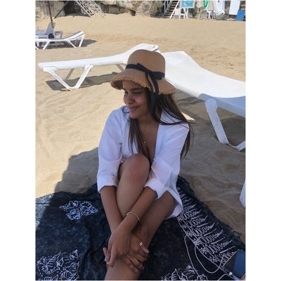 Dominican 🇩🇴 Eta’ cuenta es pa’ subir pendejadas y retwittear aunque a nadie le guste mi mierda, ok❤️