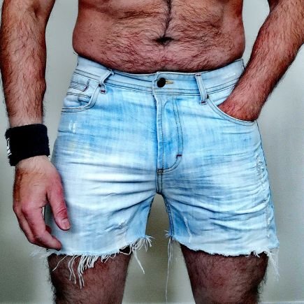 Hairy muscle guy who loves shorts and undies. Loves fuking or being fuked in shorts! #shorts #hairy #muscle #gay #shortsfetish