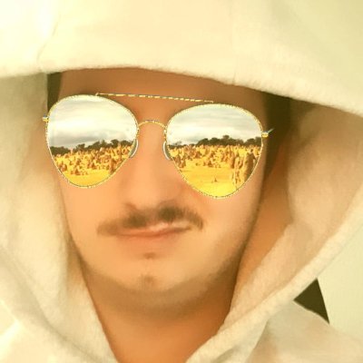 Ich bin 20 Jahre alt
Spiele schon seit 13 Jahren
Streame schon seit 2-3 Jahren auf Twitch

https://t.co/84HrkeU5t6 

Partnerschaft mit #CMM