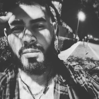 Parral Chih 📍
23 años 
Facebook Dante Zamael
Pasión por las motos y la musica