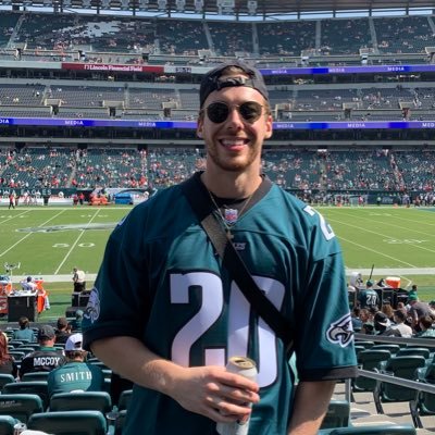 Wannabe Eagles analyst. Needed a healthier way to process Eagles play/news instead of yelling at my television. Hello Twitter 👋 #FlyEaglesFly