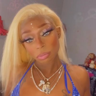 BBC 10 inch 🤗 don’t forget to like and Butt tip And Subscribe my new latest pics nd vids It is really worth it you can get an Exclusive Sextape Available 🍆👄