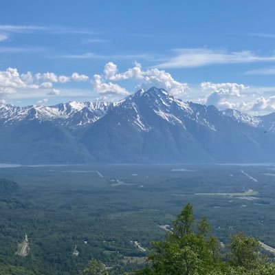 Wife, mom, science teacher, hiker, kayaker, wannabe fitness junkie (summers mostly)