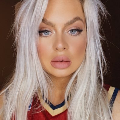 meganthoms's profile picture. ⠀⠀⠀⠀⠀⠀⠀⠀⠀⠀ ☉☽♡ 𝚂,𝚂&𝙷. ⠀⠀⠀⠀⠀⠀⠀⠀