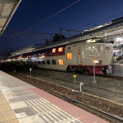 o2_313_5000's profile picture. AH24|愛知出身| 編成表の人です|国鉄形が大好き|元高校球児|大学野球現役(硬式)|関東竜|