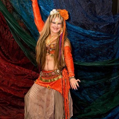 Lover of tribal fusion belly dance.