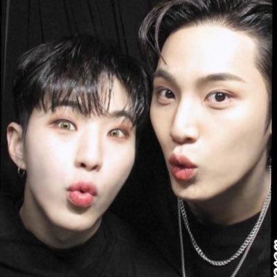mingzzi_17's profile picture.