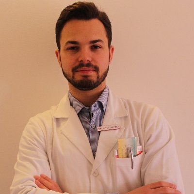 Medico, specializzando in Cardiologia all'Università degli studi di Foggia.