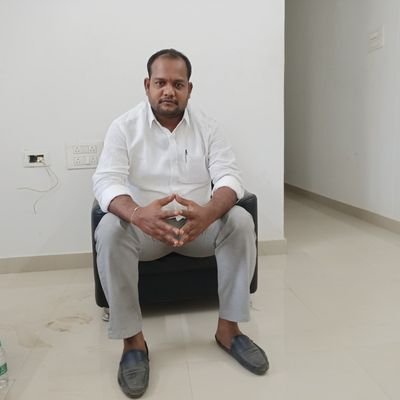 RevelliTrs's profile picture. #Balka_suman_Die_Hard_Fan
చెన్నూర్ కౌన్సిలర్ రేవెళ్లి మహేష్

మనం గెలిస్తే చూడాలి అనుకునే వాళ్ళు కొంతమంది