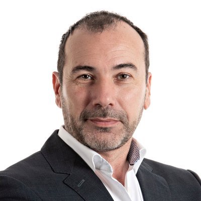Expert Design global & Stratégie business
Fondateur @evoo
🚀 Lancer et développer votre #entreprise
🎓 Coach & formateur pour #étudiants et #universités