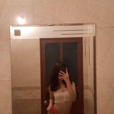 NgocCandy1996's profile picture. Vì em chính là kẹo 🍭 khi anh ngậm vào chỉ có ngọt thôi