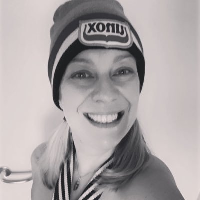 Emmetjes's profile picture. Eerlijk met vleugje sarcasme | anti onrecht | aait graag poesjes | probeert mindful te zijn | kiekt met iPhone | wandelt veel | delete tweets | no DM