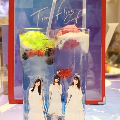 坂道の生写真取引用アカ⊿
その他現地取引もこちらで。
【交換の際のお願い】
DMにて品物全てを写した画像を提示して下さい。
【梱包方法】
生写真→双方 硬質ケース使用
その他→要相談
上記+防水対策必須
【発送について】
基本的に同日発送(日祝以外)
☆局留めは先送りのみ