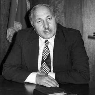 __MuratAygun's profile picture. üniversiteye inanıyoruz. hatta inanmakla kalmıyor, iman ediyoruz!