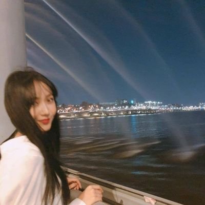 miss hwang eunbi, please.