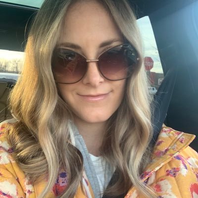 lindsfuller's profile picture. Jesus lover + wife + mom ❤️