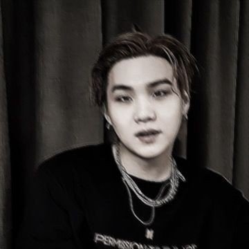 ga suka yang dingin kecuali yoongi
