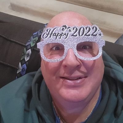 Dad, husband, son, brother, friend. Thinker, doer, supporter, listener. Politically independent supporting the candidate not party. Love2laugh and make u laugh
