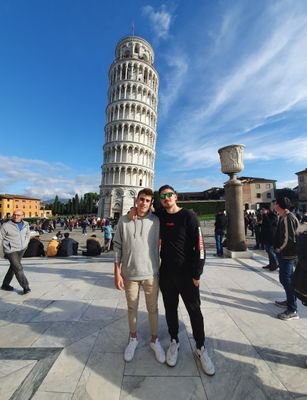 juanpiiw4's profile picture. 