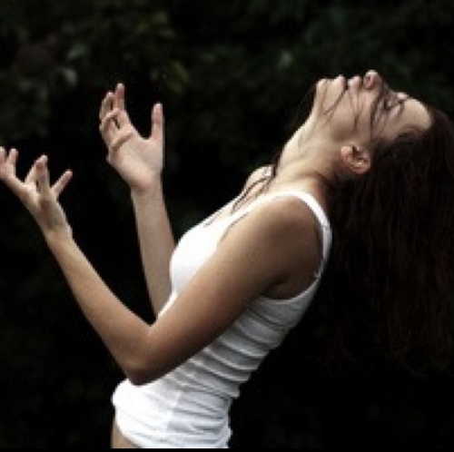 InaptSwan's profile picture. When reality sets in, all you can do is hold on tight and hope for a few breaks in, a bumpy ride. [18+ AU/RP]