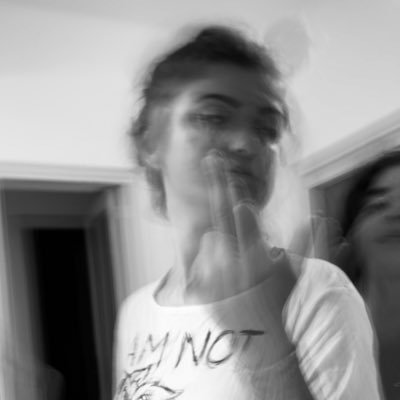 KarmyNicky's profile picture. Mi sono rotta il cazzo della vita