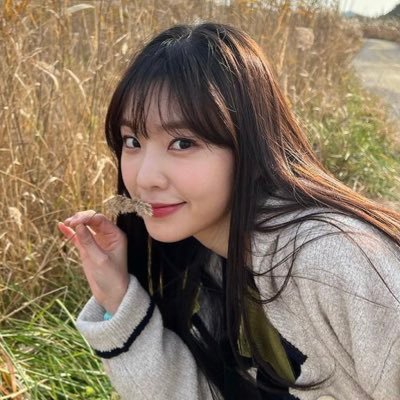 yoliyoonie Profile Picture