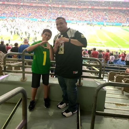 carapia116's profile picture. 🦆Oregon Ducks🦆  Follow my weight loss journey 7/2/21-5/31/22. 100 lbs down