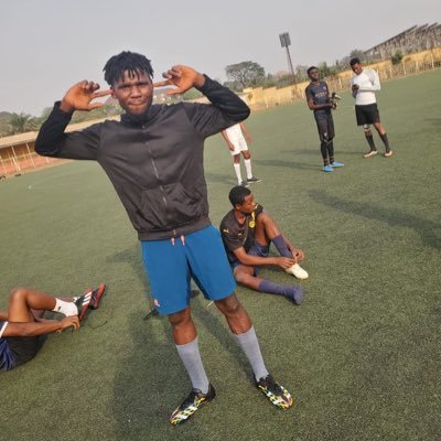 Cami 10… Attacking midfielder at Ogbe fc 🇳🇬🇳🇬 Right footer, ready for trials and sponsorship ⚽️🏆✌️ 🥇. still hoping to get scouted💯