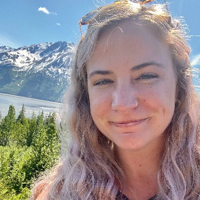 lilybec's profile picture. 