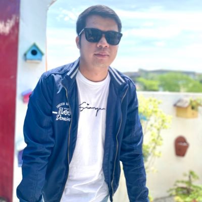 kindness is attractive | Follow back pls.
| Instagram: jobtobias