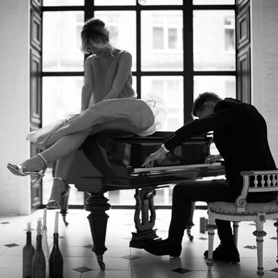 ThanksConcierge's profile picture. ラグジュアリーホテルや、大手ゲストハウスグループでウェディングを中心に選曲しています。最近は制作した楽曲をYouTubeで紹介しています。