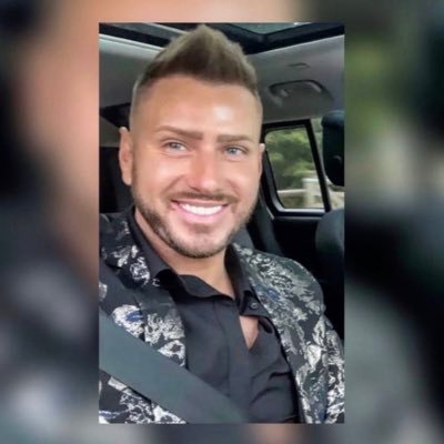 JoshSimonds1's profile picture. The Mirror Man