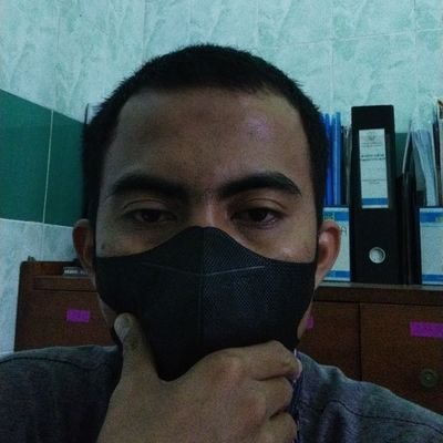 #gakfollowporno seorang pengajar 👳🔮
seneng dengan kebaikan 👍
dan benci dengan kejahatan🙅💢