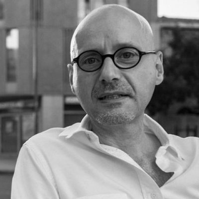Decidí convertir mi vida en una canción de Battiato. Mientras, varios proyectos de cine y escribiendo mi primera novela