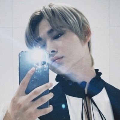 old acc: @NSH1MRKI

ace \ alas
