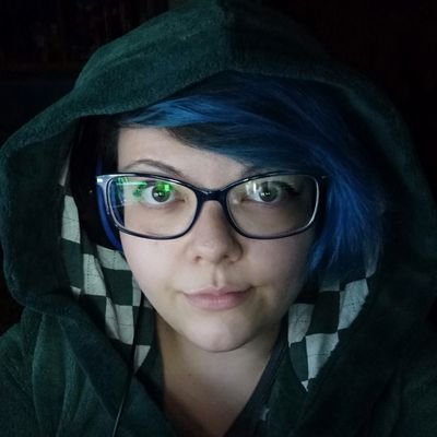 MeryPelusilla's profile picture. Lvl 33 || Idiomas: Español, Inglés, Francés || Autodidacta || Maquillaje SFX, friki, cocinera, rolera || Unicorns || Diseñadora UX/UI || Tatus: 12 || 🏳️🌈