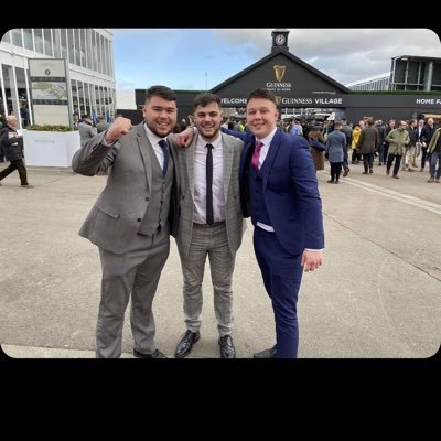 deanjack1982's profile picture. Villa