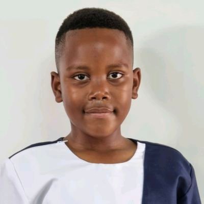 MphoNyathi9's profile picture. Unique