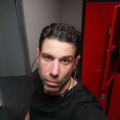 JulianBashev's profile picture. Онлайн магазин