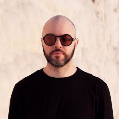 Днем делаю инструменты для разработчиков, а ночью – @PodcastPodlodka. Англоязычный твиттер без шитпоста: @HeyTolstoy. Telegram: https://t.co/xYT1xhhnAu
