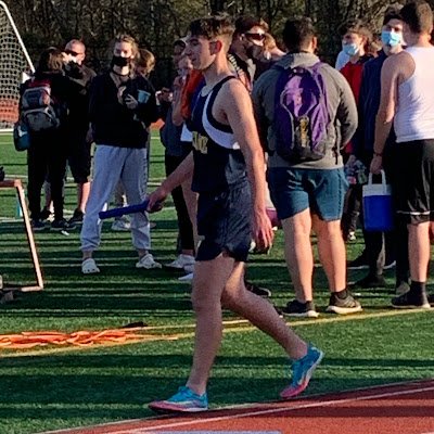 Notre Dame Green Pond ‘24 🏈, t&f | DE-OL-OLB | 400m(53.3)-800m(2:07)-Shot Put(39-10’) | 185 lbs | 6’1 | 3.98 GPA | Penn State University ‘28