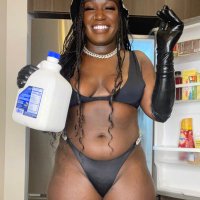 Big Melly 🍑💨 (@melgotthemilk) 's Twitter Profile Photo Big Melly 🍑💨 (@melgotthemilk) 's Twitter Profile Photo