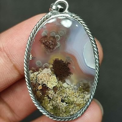 hello everyone,jhon bronshon
selling various kinds of stones such as.
cabs, opalized wood, koroit boulder opal, carvings, pendants, necklaces, plates, chunk