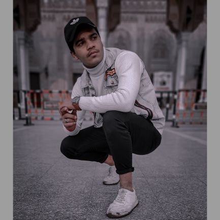 MoElabd8's profile picture. الملك ف مملكته 🔥 والعبد لله ف اى حته🔪