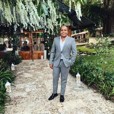 MijailMitre's profile picture. Un amargado, amante del café y el aguacate un poco intenso✌🏽