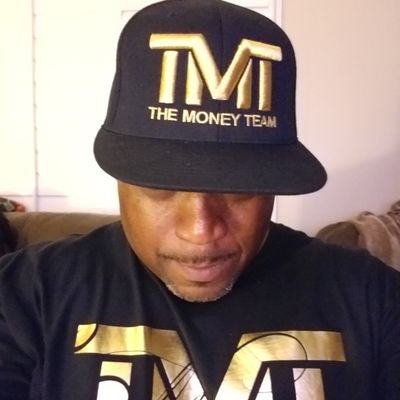 AnthonyWhite119's profile picture. IM JUST HERE SO I DON'T GET FINED...